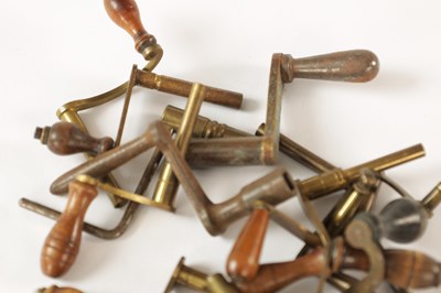 Lot 989 - A COLLECTION OF 25 VIENNA CLOCK KEYS