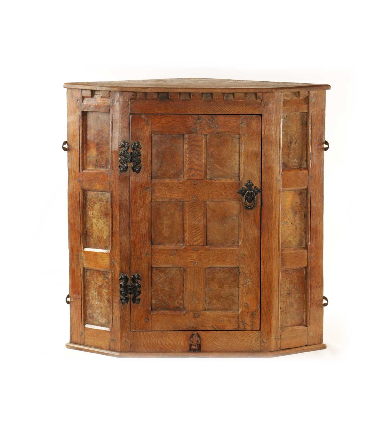Lot 1100 - A FINE EARLY THOMAS 'GNOME MAN' WHITTAKER LIGHTLY ADZED AND BURR OAK HANGING CORNER CUPBOARD OF SMALL SIZE - IN THE MANNER OF ROBERT 'MOUSEMAN' THOMPSON