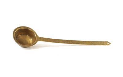 Lot 517 - A RARE 16TH CENTURY BRASS DATED HEARTH PAN