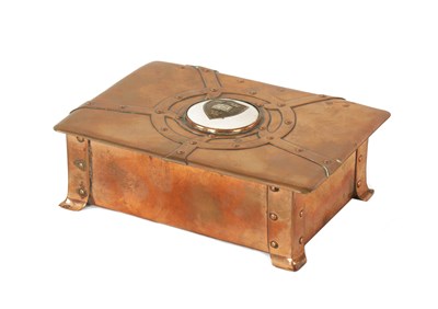 Lot 542 - AN ART NOUVEAU A.E.JONES COPPER AND ENAMEL LIDDED BOX