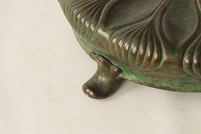 Lot 725 - TIFFANY & CO. NEW YORK. A LARGE STYLISH ART NOUVEAU GREEN PATINATED BRONZE TELESCOPIC AND STAINED GLASS TABLE LAMP