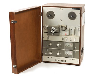 Lot 751 - A RARE VINTAGE AKAI SOLID-STATE MODEL M-9 REEL-TO-REEL TAPE PLAYER