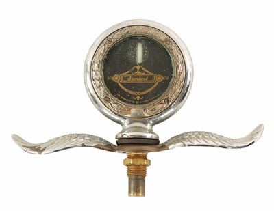 Lot 73 - A WINGED BOYCE MOTO METER RADIATOR CAP/CAR MASCOT