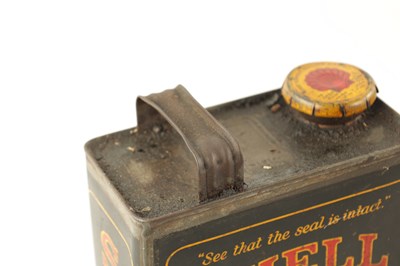Lot 17 - AN EARLY SHELL MOTOR GREASE CAN AND MOTOR OIL CAN