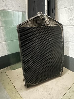 Lot 31 - A VINTAGE ROLLS ROYCE RADIATOR AND GRILL