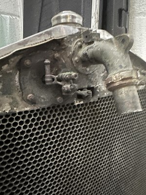 Lot 31 - A VINTAGE ROLLS ROYCE RADIATOR AND GRILL
