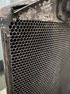 Lot 31 - A VINTAGE ROLLS ROYCE RADIATOR AND GRILL