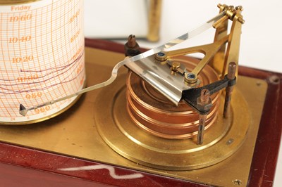 Lot 1047 - AN UNUSUAL EARLY 20TH CENTURY MINIATURE ELECTRIC BAROGRAPH