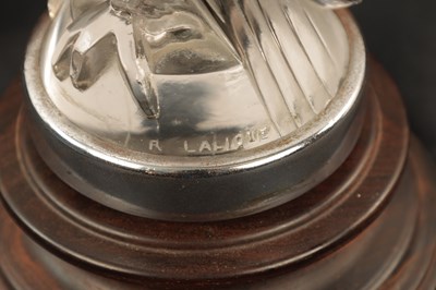Lot 4 - A RENE LALIQUE 'FAUCON' CLEAR AND FROSTED GLASS CAR MASCOT