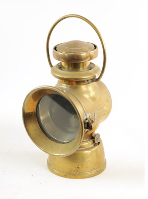 Lot 28 - A BRASS LUCAS 721 'KING OF THE ROAD' OIL SIDE LAMP