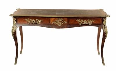 Lot 846 - A GOOD 19TH CENTURY FRENCH ROSEWOOD AND ORMOLU MOUNTED BUREAU PLAT/WRITING DESK OF SHAPED SERPENTINE FORM