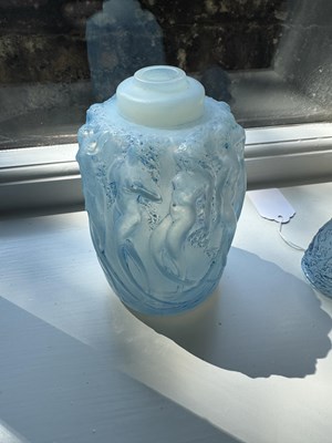Lot 16 - A RENE LALIQUE OPALESCENT BLUE STAINED 'SIRENES' BRULE PARFUMS FROSTED PERFUME BURNER
