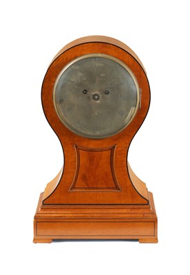 Lot 1246 - JOHN GRANT, FLEET STREET LONDON, A GOOD GEORGE III FIGURED SATINWOOD AND EBONY STRUNG EIGHT DAY DOUBLE FUSEE BALLOON SHAPED BRACKET CLOCK