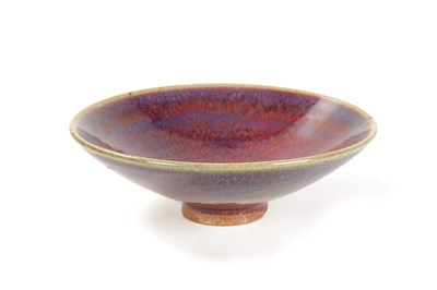 Lot 149 - A CHINESE SAND DE BOEUF FLAMBE GLAZED FLARED RIM BOWL