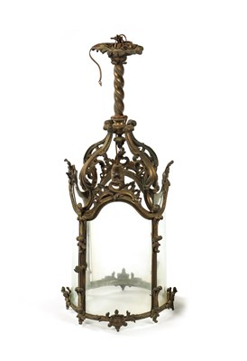 Lot 813 - A GOOD 19TH CENTURY GILT BRASS ROCOCO STYLE HANGING HALL LANTERN
