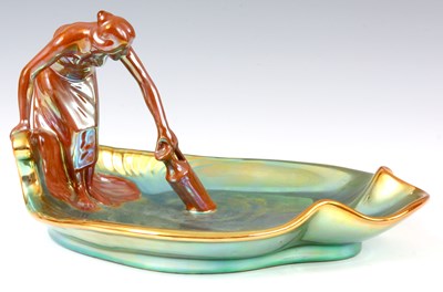 Lot 41 - A STYLISH ZSOLNAY HUNGRY IRIDESCENT GOLD, BLUE...