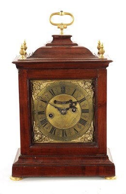 Lot 1311 - AN EARLY 18TH CENTURY CONTINENTAL MAHOGANY BRACKET CLOCK
