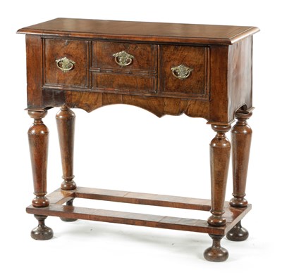 Lot 896 - A WILLIAM AND MARY HERRING BANDED FIGURED WALNUT LOWBOY