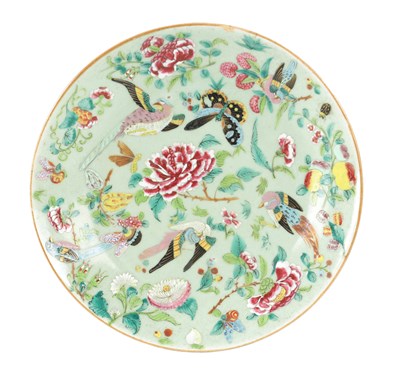 Lot 566 - A 19TH CENTURY CHINESE CELADON GLAZED PALTE