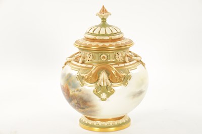 Lot 481 - JOHN STINTON A FINE ROYAL WORCESTER POT POURRI JAR AND COVER OF LARGE SIZE