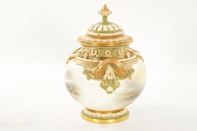 Lot 481 - JOHN STINTON A FINE ROYAL WORCESTER POT POURRI JAR AND COVER OF LARGE SIZE