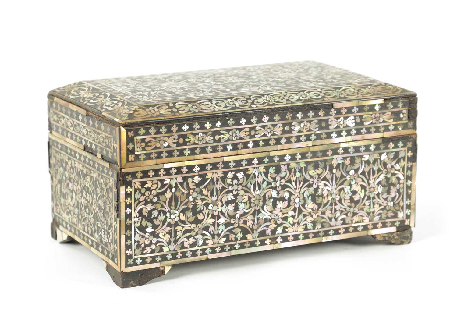 Lot 504 - A RARE 17TH/18TH CENTURY INDO PORTUGUESE INLAID CASKET
