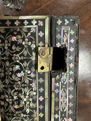 Lot 504 - A RARE 17TH/18TH CENTURY INDO PORTUGUESE INLAID CASKET