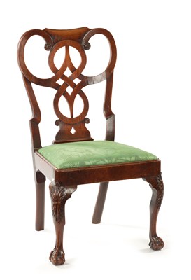 Lot 1431 - A MID 18TH CENTURY WALNUT SIDE CHAIR IN THE MANNER OF ROBERT MAINWARING
