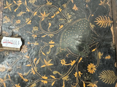 Lot 560 - A RARE 17TH CENTURY INDIAN LACQUERWORK WOODEN BOX