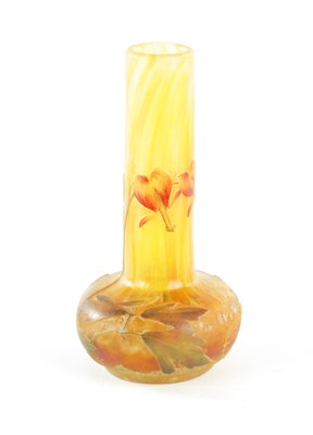 Lot 458 - AN ART NOUVEAU DAUM ETCHED CAMEO AND ENAMEL VASE DECORATED WITH COEURS DE JEANNETTE
