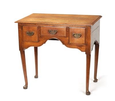Lot 1383 - AN EARLY 18TH CENTURY OAK LOWBOY