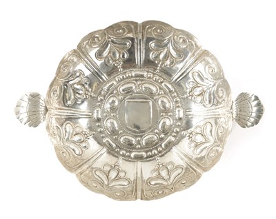 Lot 701 - A  FINE WILLIAM III  SILVER SWEETMEAT DISH