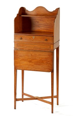 Lot 134 - A RARE REGENCY INLAID SATINWOOD CHEVETTE