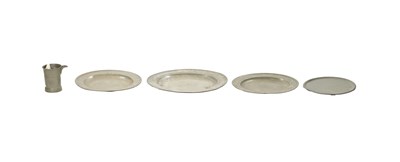 Lot 273 - A SET OF FOUR 18TH CENTURY PEWTER PLATES AND A LIPPED TANKARD