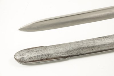 Lot 812 - A 1796 QUEENS 16TH LANCERS OFFICER’S SWORD