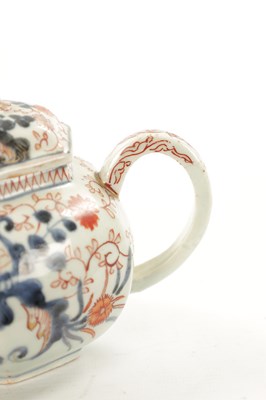 Lot 498 - AN 18TH CENTURY JAPANESE EDO PERIOD IMARI TEAPOT