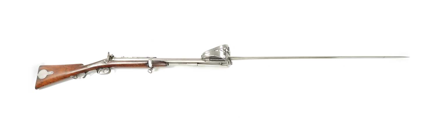 Lot 802 - A RARE 19TH CENTURY SWINBURN & SON JACOBS PERCUSSION RIFLE WITH  BAYONET