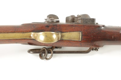 Lot 806 - A BRITISH HEAVY CAVALRY FLINTLOCK CARBINE BY TOWER