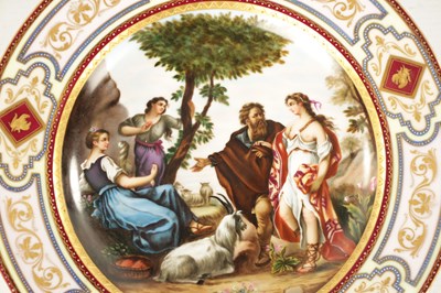 Lot 468 - A 19TH CENTURY ROYAL VIENNA CABINET PLATE