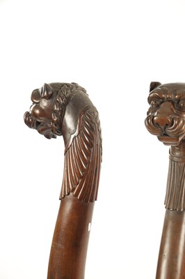 Lot 1445 - A PAIR OF STYLISH REGENCY MAHOGANY COLUMNS IN THE STYLE OF THOMAS HOPE