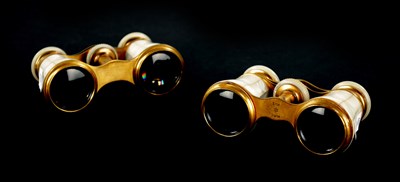 Lot 1025 - A MATCHED PAIR OF FRENCH GILT BRASS AND MOTHER-OF-PEARL INLAID OPERA GLASSES