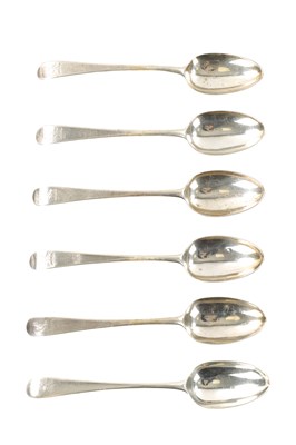 Lot 693 - A SET OF SIX GEORGE III SILVER DESERT SPOONS