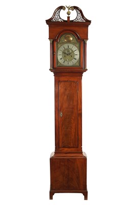 Lot 1313 - R. HENDERSON, SCARBROUGH. A MID 18TH CENTURY FIGURED MAHOGANY LONGCASE CLOCK