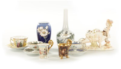 Lot 1674 - A COLLECTION OF VARIOUS CONTINENTAL PORCELAIN CUPS AND SAUCERS