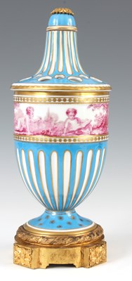 Lot 68 - A MID 18TH CENTURY VINCENNES ORMOLU MOUNTED...