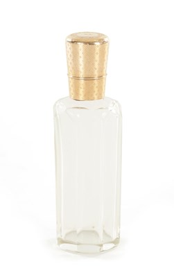 Lot 290 - A CASED LATE 19TH CENTURY FRENCH 14CT GOLD MOUNTED SENT BOTTLE