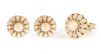 Lot 299 - AN 18CT GOLD PINK CORAL AND DIAMOND TWO SET RING AND EARRINGS