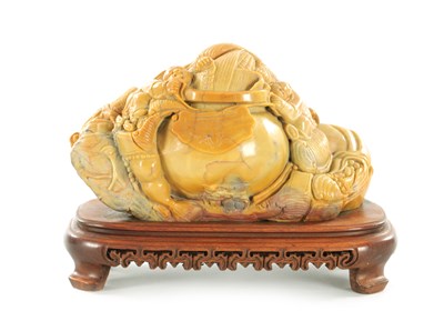 Lot 200 - A 19TH CENTURY CHINESE HARDSTONE SCULPTURE