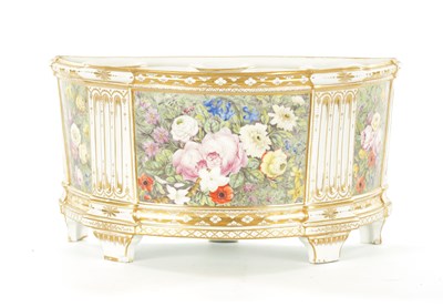 Lot 81 - A 19TH CENTURY DERBY TYPE PORCELAIN CASHE POT
