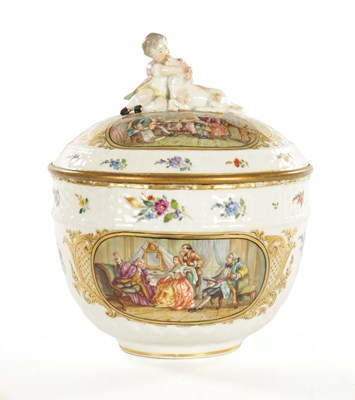 Lot 73 - A LATE 19TH CENTURY MEISSEN STYLE LARGE LIDDED TUREEN WITH GILT METAL RIM